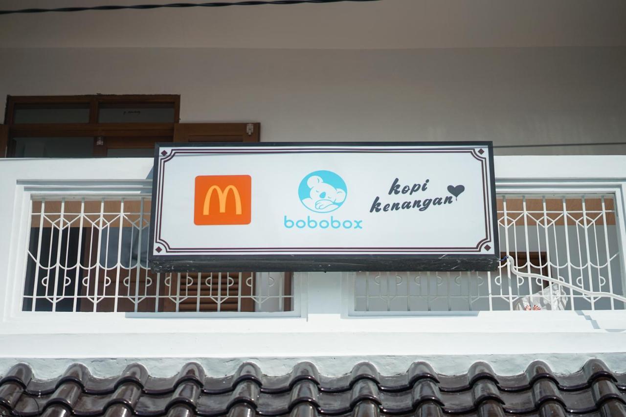Hotel Bobopod Malioboro, Yogyakarta Exterior foto